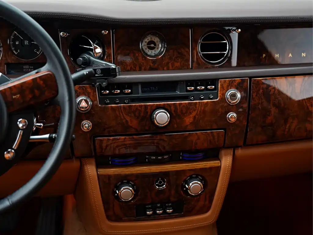 Rolls-Royce Phantom 2010 — фото 15