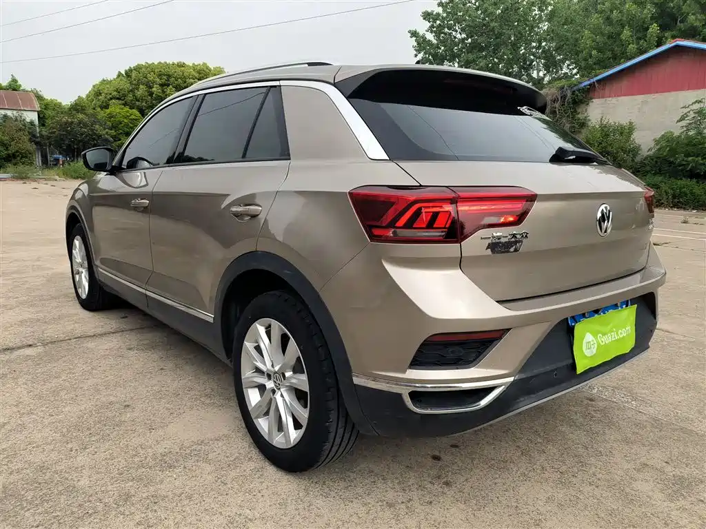 Volkswagen T-Roc 2019 — фото 5