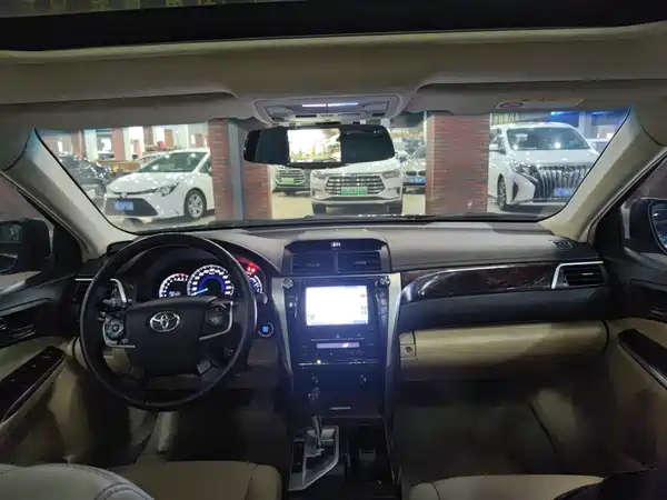 Toyota Camry 2016