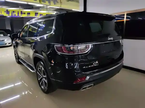 Jeep Grand Commander 2020