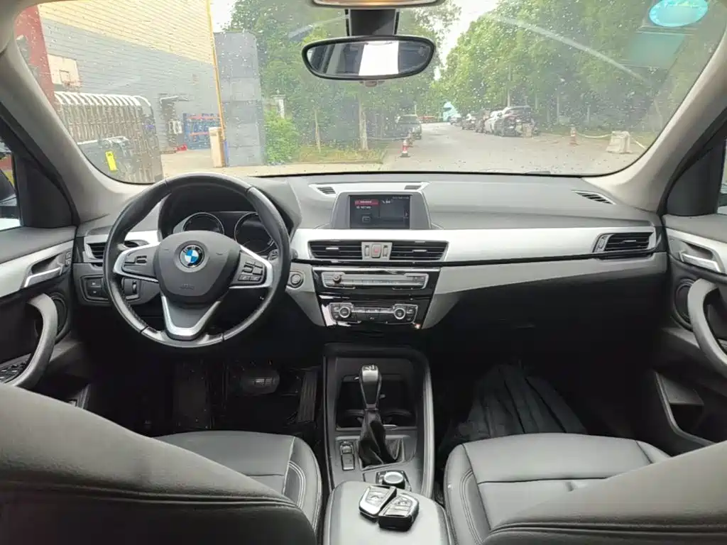 BMW X1 2018 — фото 10