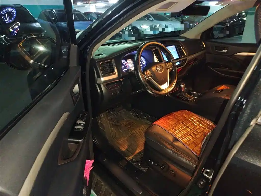 Toyota Highlander 2018 — фото 14