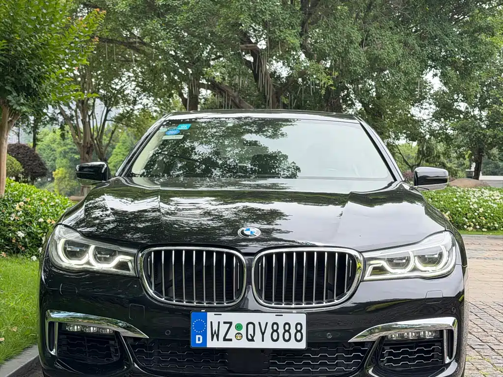 BMW 7 Series 2017 — фото 2
