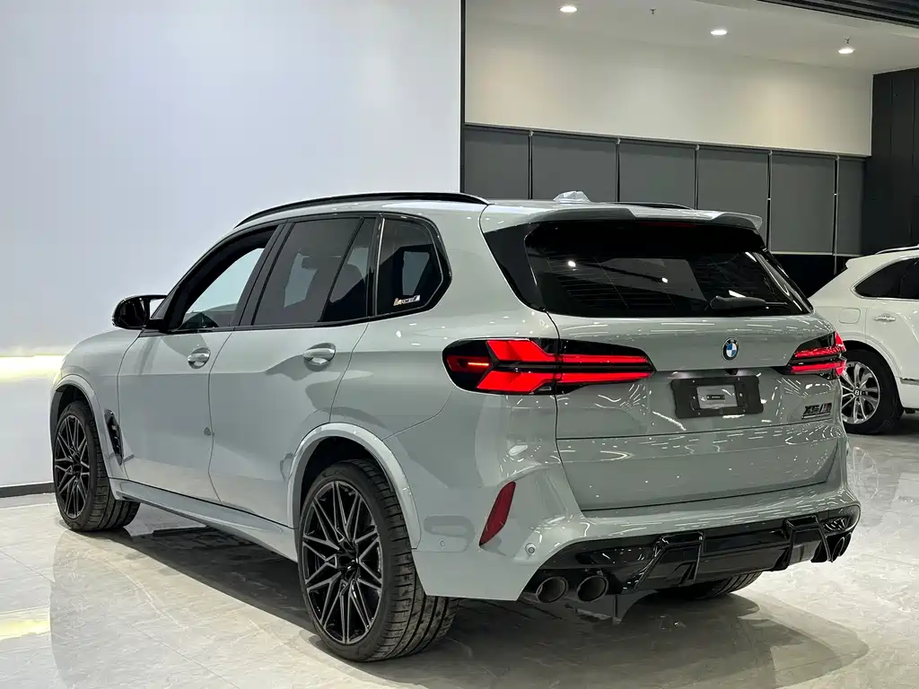 BMW X5 M 2025 — фото 6