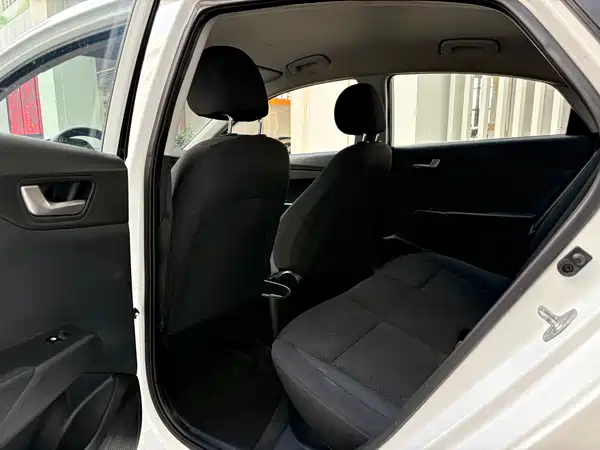 Hyundai Verna 2016