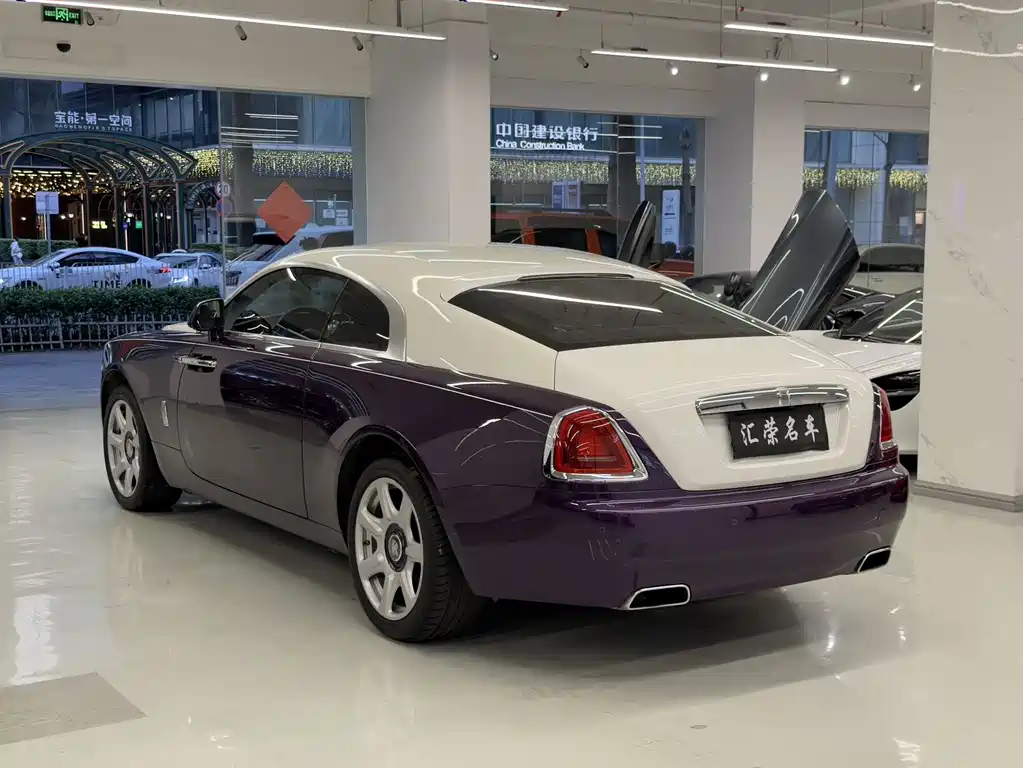 Rolls-Royce Wraith 2019 — фото 12