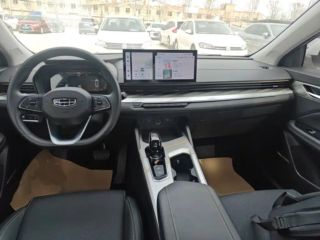 Geely Emgrand L Hip 2024 — фото 10