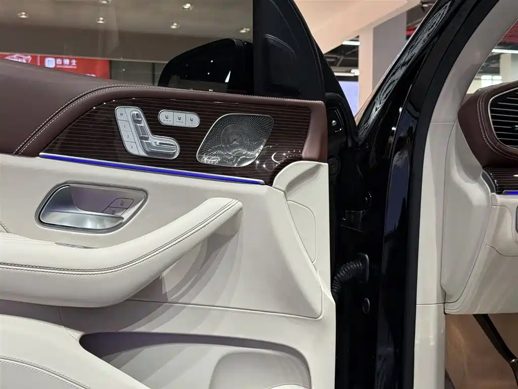 Mercedes-Benz GLS 2021 — фото 12