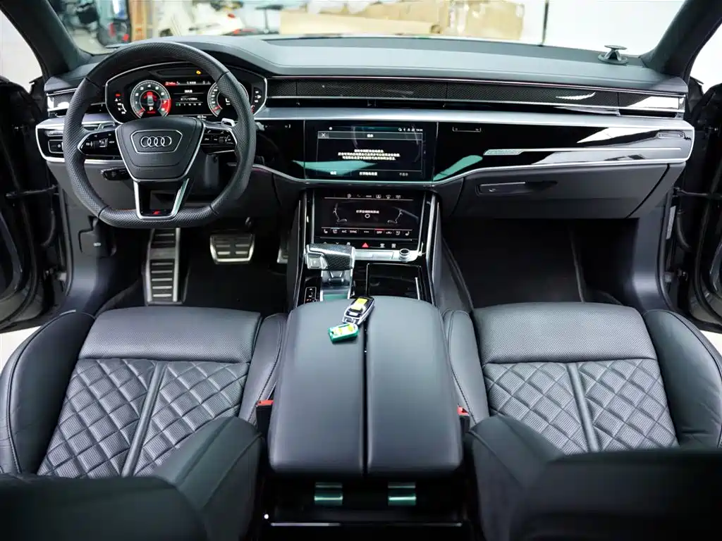 Audi S8 2021 — фото 49