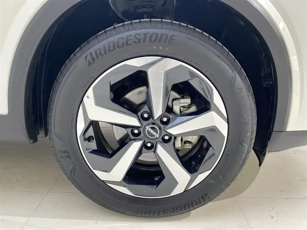Nissan Qashqai 2023 — фото 3