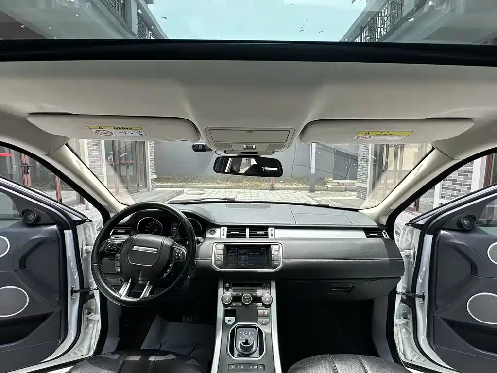 Land Rover Evoque 2016 — фото 5