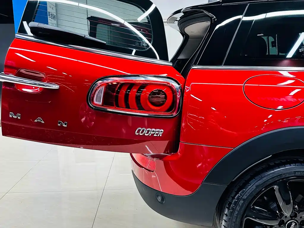 MINI Clubman 2018 — фото 31