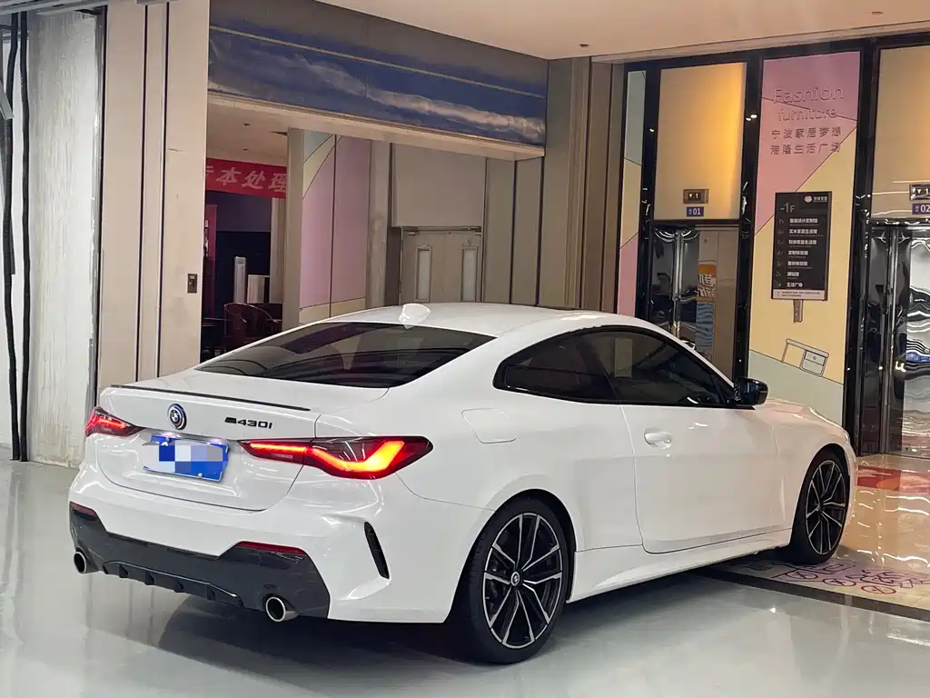 BMW 4 Series 2022 — фото 11