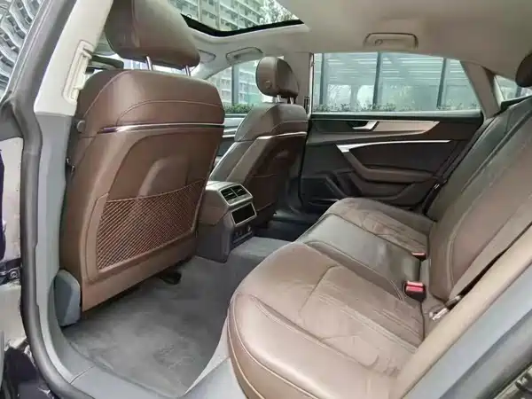 Audi A7L 2024