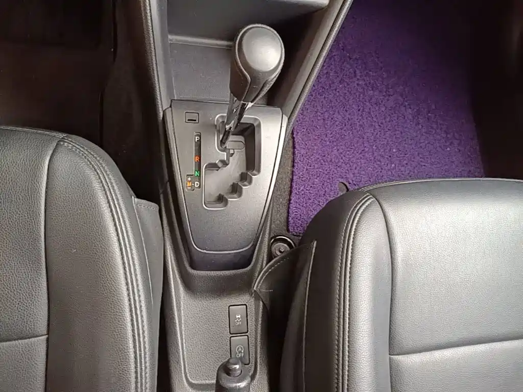 Toyota Yaris L 2019 — фото 14