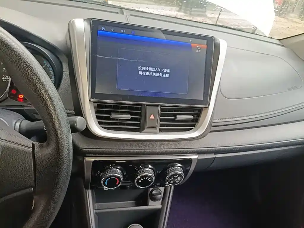 Toyota Yaris L 2019 — фото 13