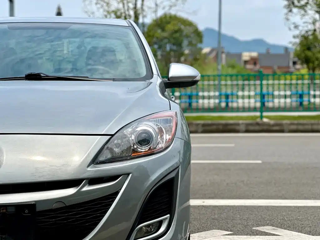 Mazda 3 Xingcheng 2013 — фото 13