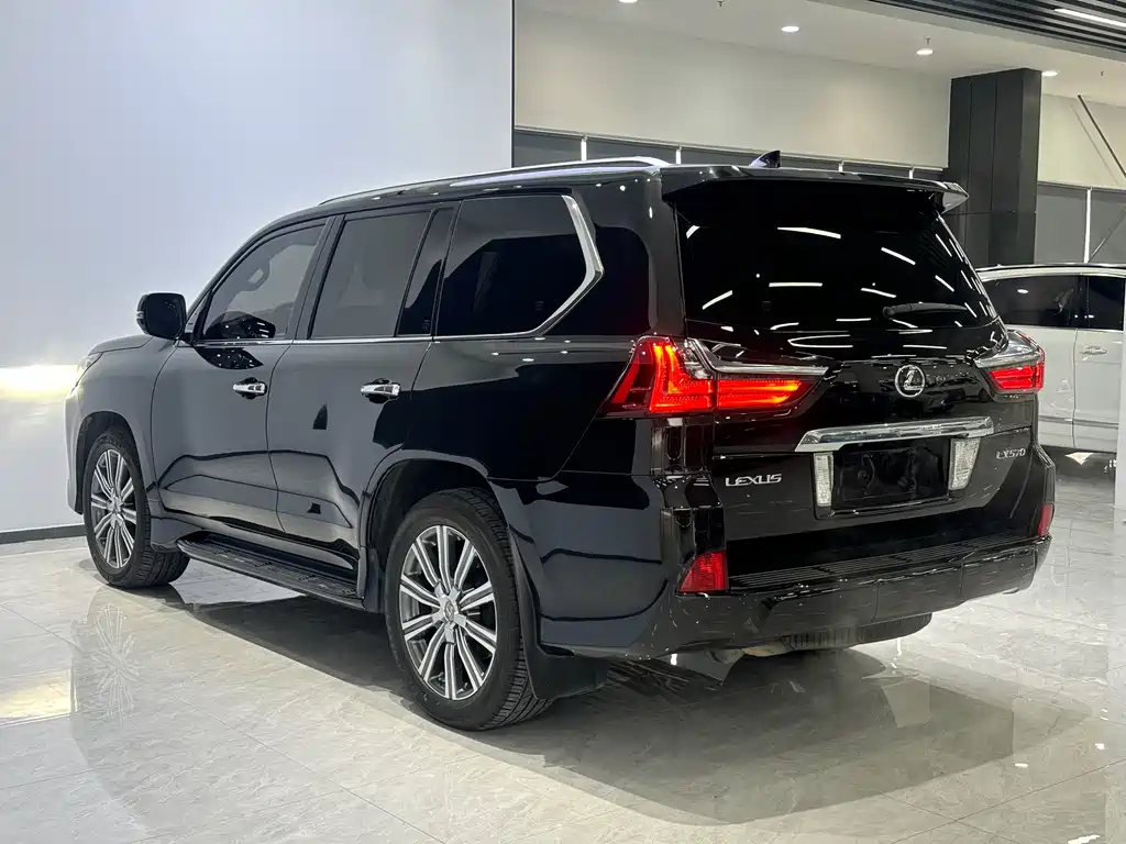 Lexus LX 2016 — фото 4