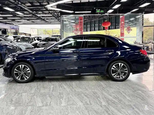 Mercedes-Benz C-Class 2019