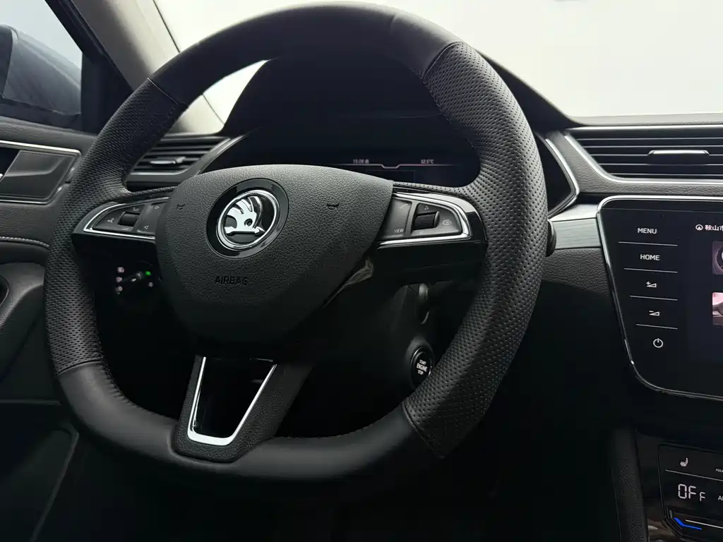 Skoda Superb 2024 — фото 13