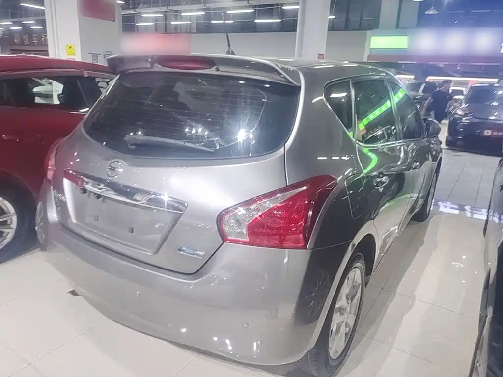 Nissan Tiida 2015 — фото 7