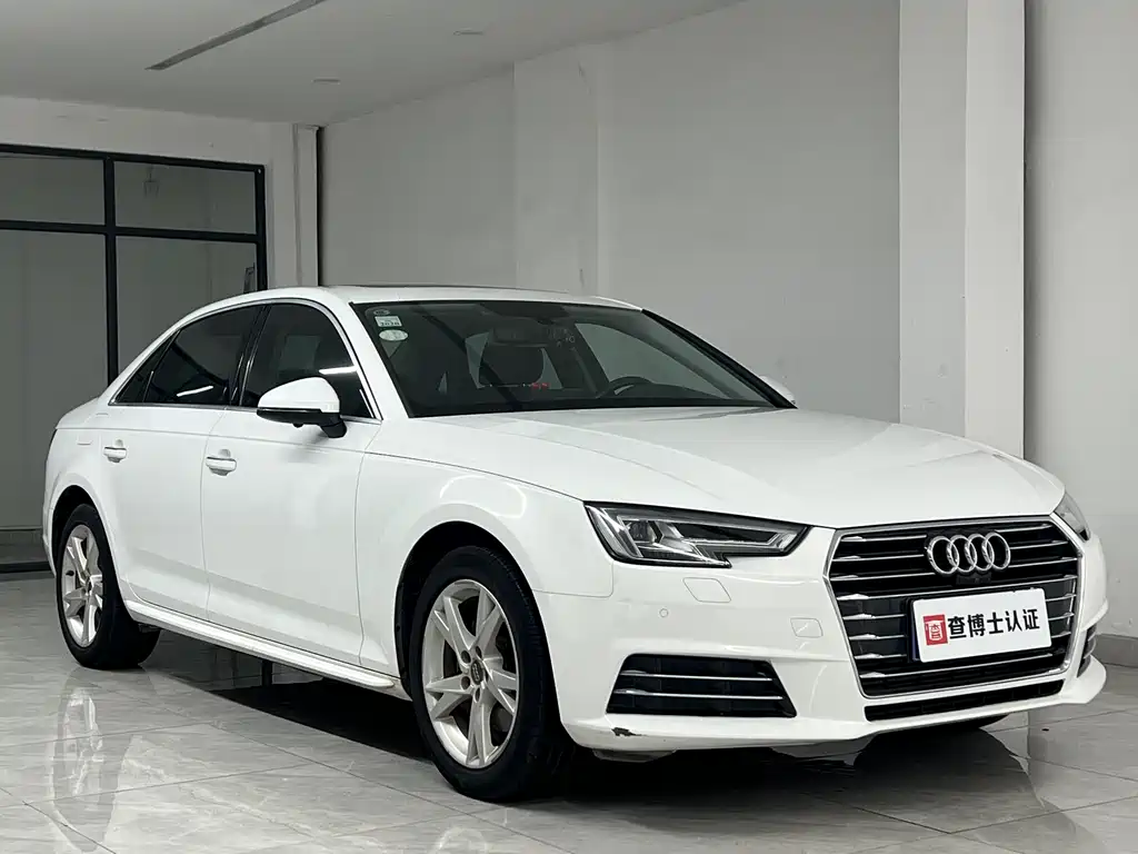 Audi A4L 2018 — фото 3
