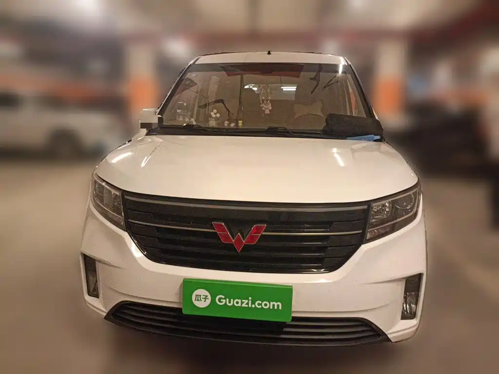 Wuling Hongguang PLUS 2020 — фото 24