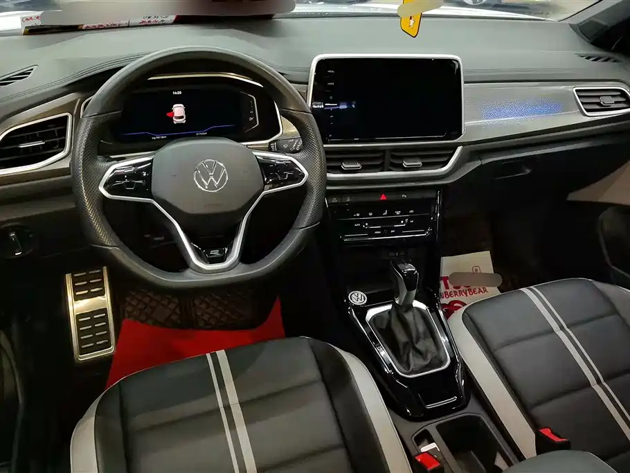 Volkswagen T-Roc 2023 — фото 12
