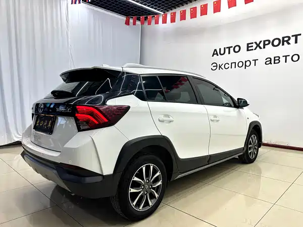 Toyota Yaris L 2022