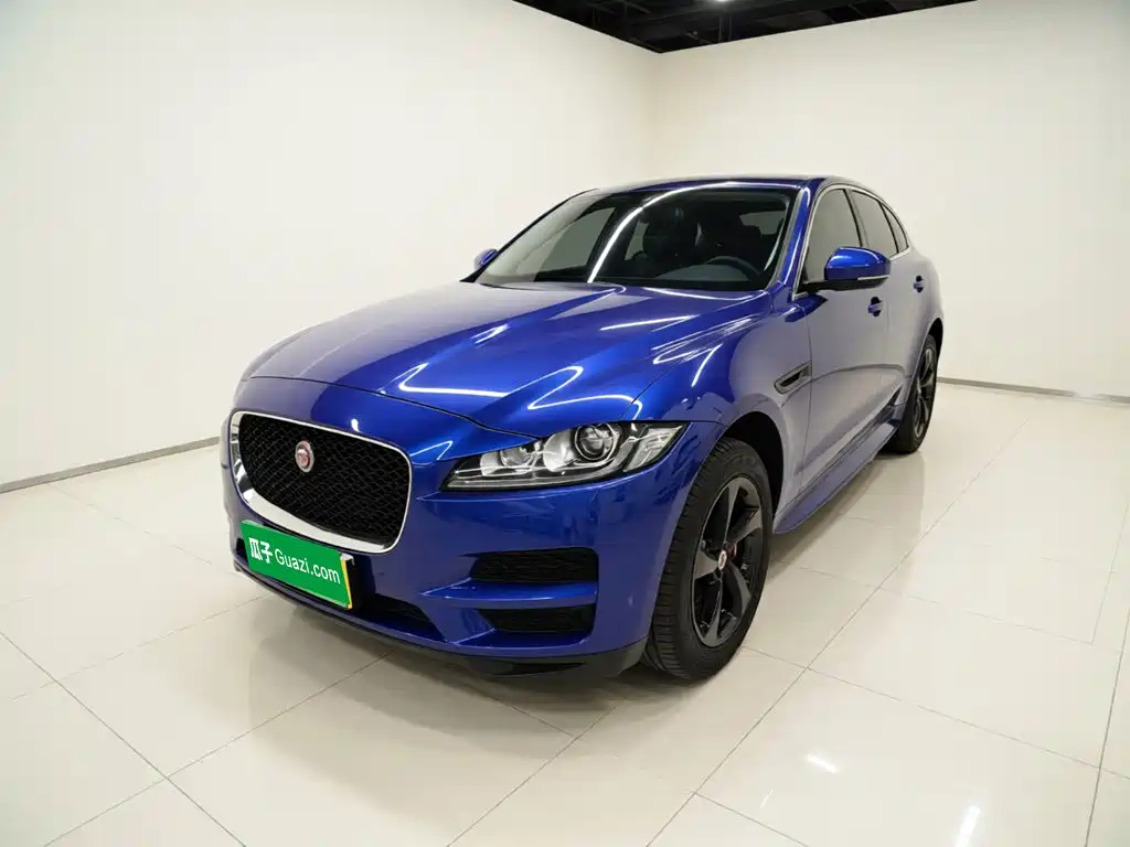 Jaguar F-PACE 2020 — фото 1