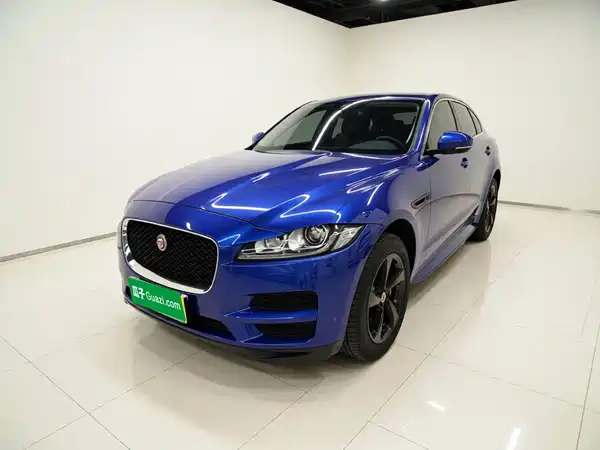 Jaguar F-PACE 2020