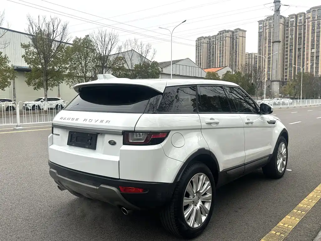 Land Rover Evoque 2018 — фото 5