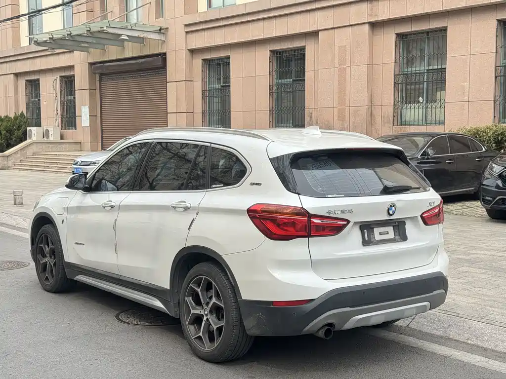 BMW X1 New Energy 2017 — фото 7