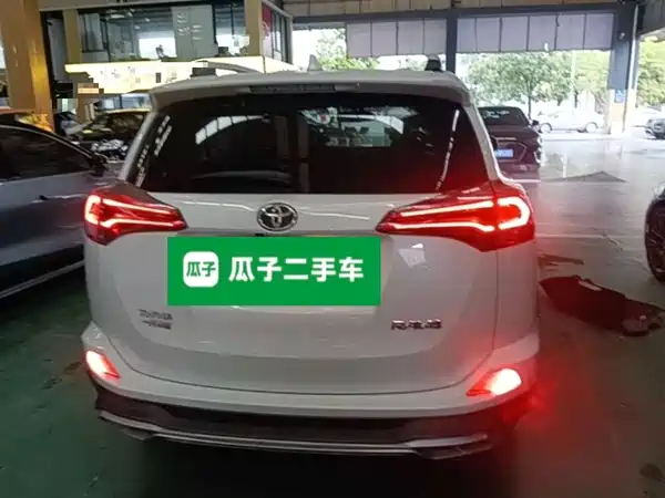 Toyota RAV4 2016