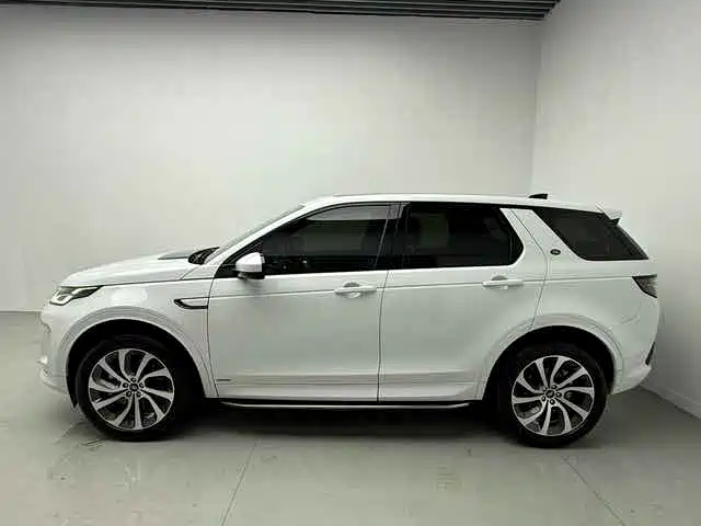 Land Rover Discovery Sport 2021 — фото 4