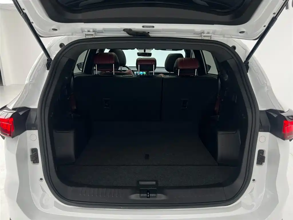 Jetour X70 PLUS 2022 — фото 10