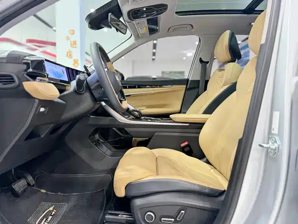 Geely Boyue L 2023