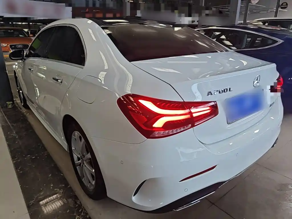 Mercedes-Benz A-Class 2020 — фото 5