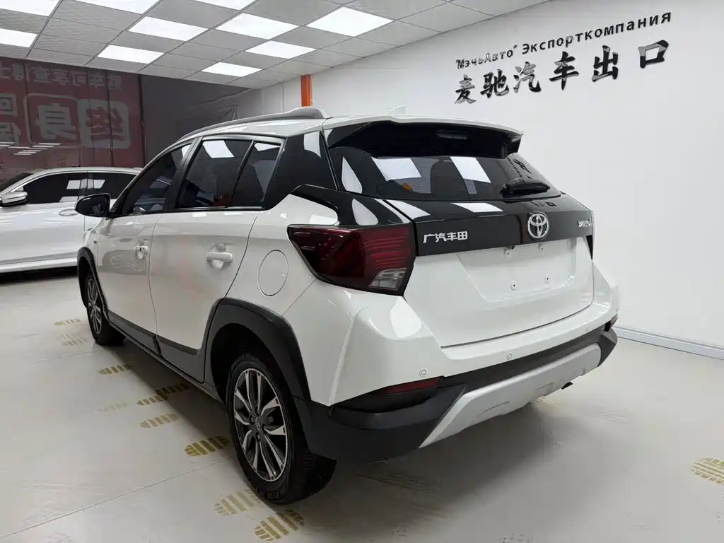 Toyota Yaris L 2022
