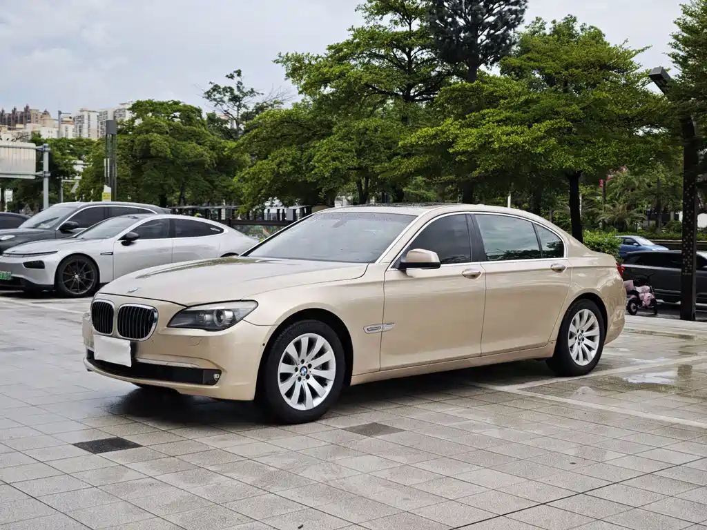 BMW 7 Series 2010