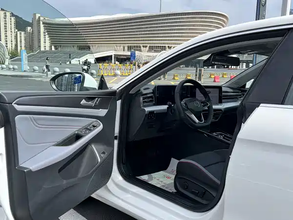 Volkswagen Lamando 2023