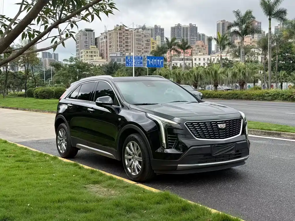 Cadillac XT4 2023 — фото 3