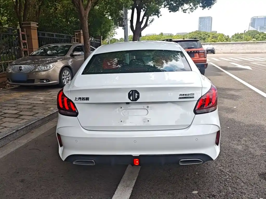 MG MG5 2022