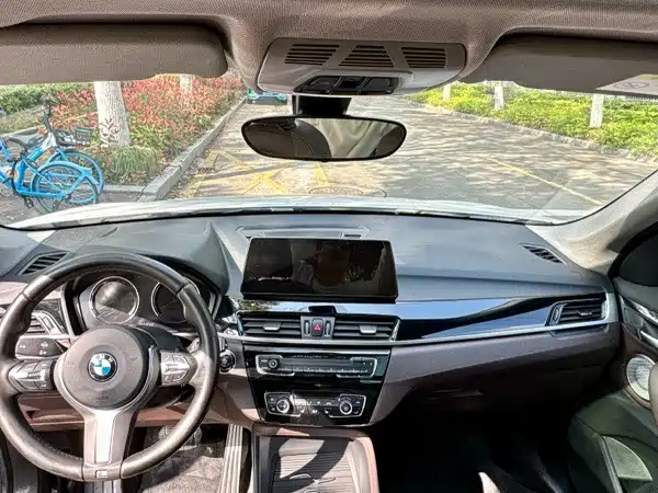 BMW X1 2022 — фото 4