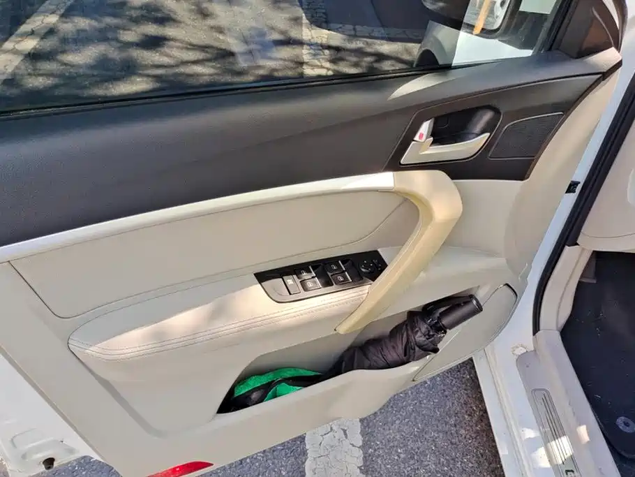 Geely Emgrand 2015
