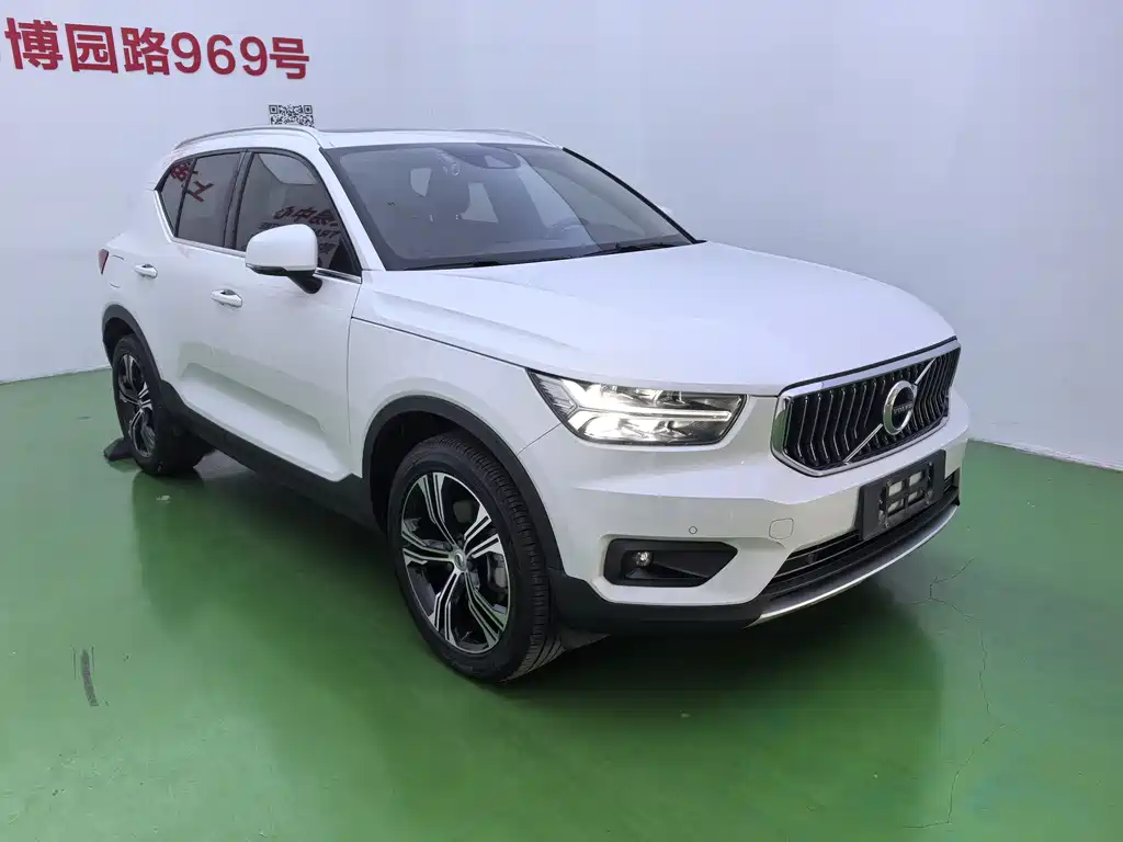 Volvo XC40 2020 — фото 3