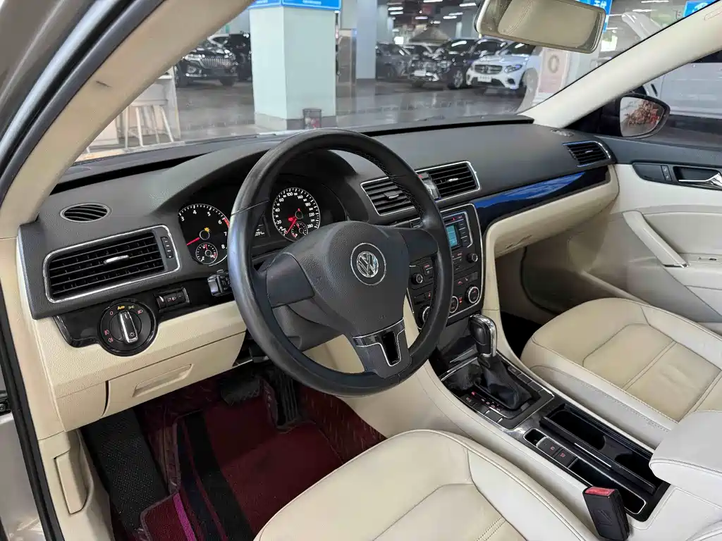 Volkswagen Passat 2013