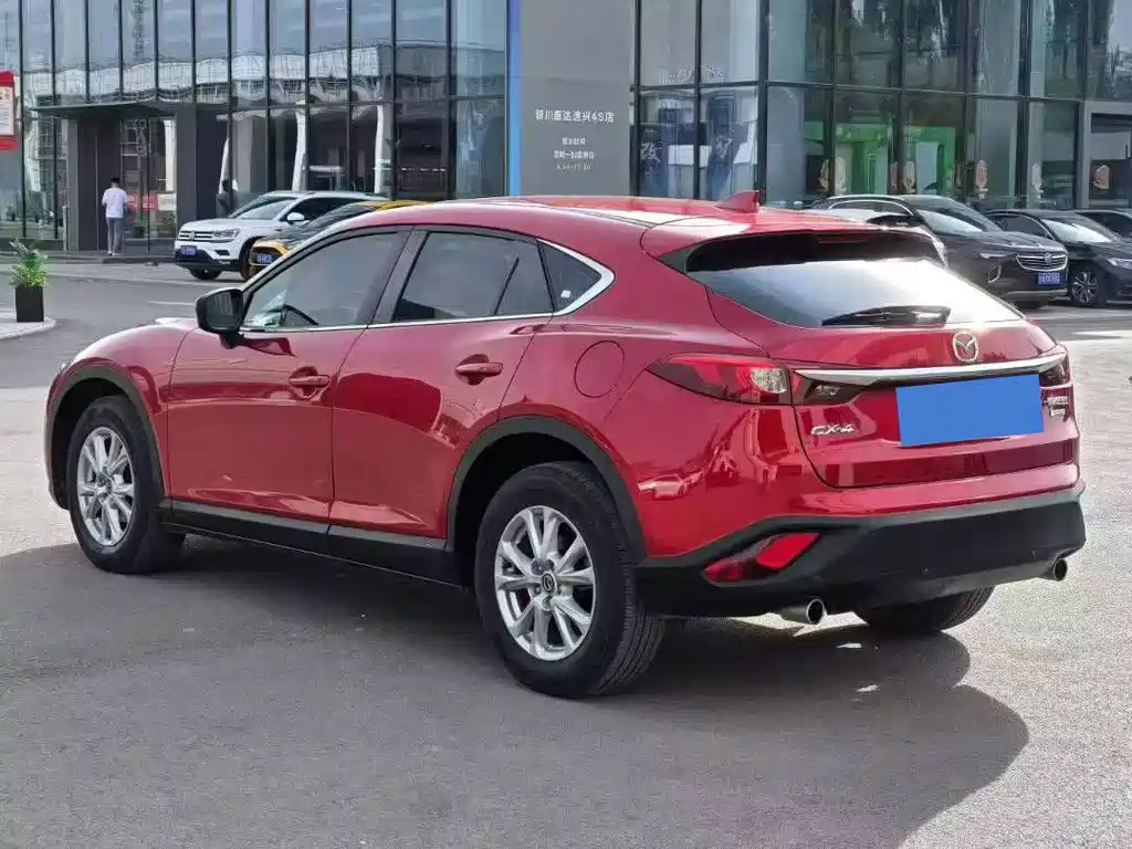 Mazda CX-4 2019 — фото 9