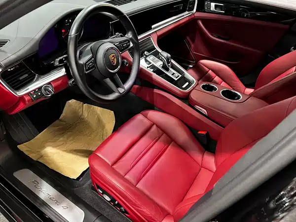 Porsche Panamera 2023