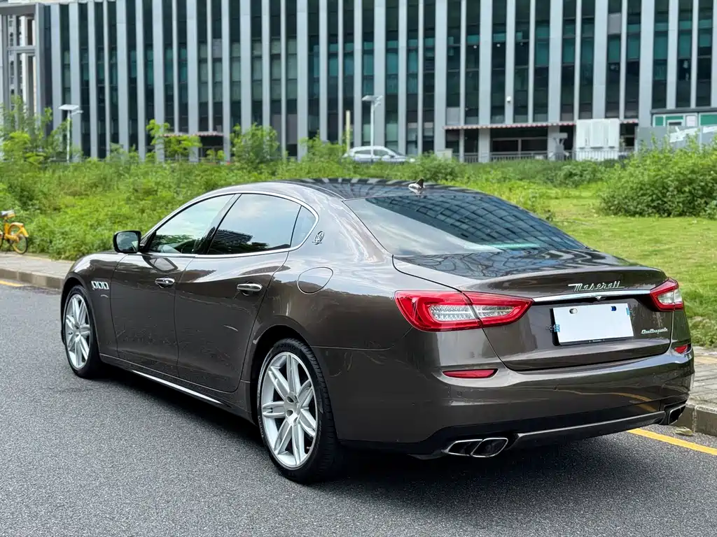 Maserati Quattroporte 2013 — фото 29